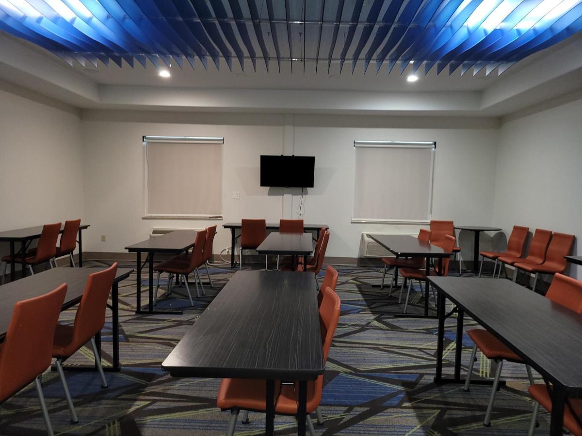 Holiday Inn Express Hotel & Suites Vidor South, An Ihg Hotel Buitenkant foto