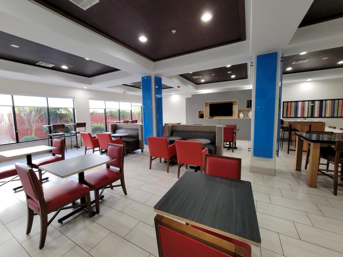 Holiday Inn Express Hotel & Suites Vidor South, An Ihg Hotel Buitenkant foto